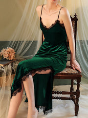 Dlabh velvet nightgown with fine straps